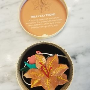 Erstwilder Frilly Lily Pond